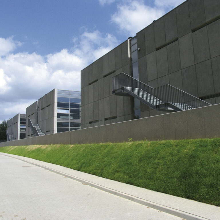 Wierzę w ludzi i marzę…