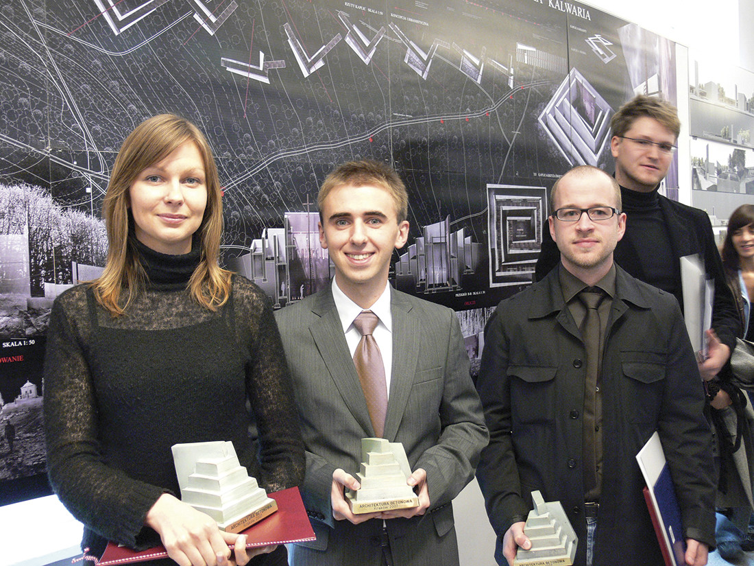 Zdobywcy nagrody Architektura Betonowa (od lewej): Joanna Jarczewska, Wojciech Starczyk i Piotr Wroczek