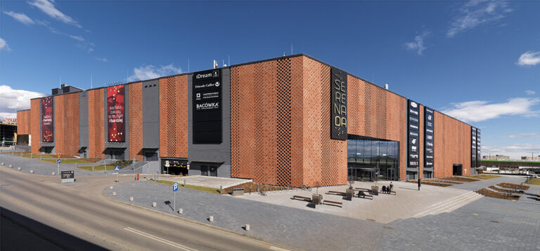 Serenada w Krakowie – beton jako plastyczny materiał dekoracyjny