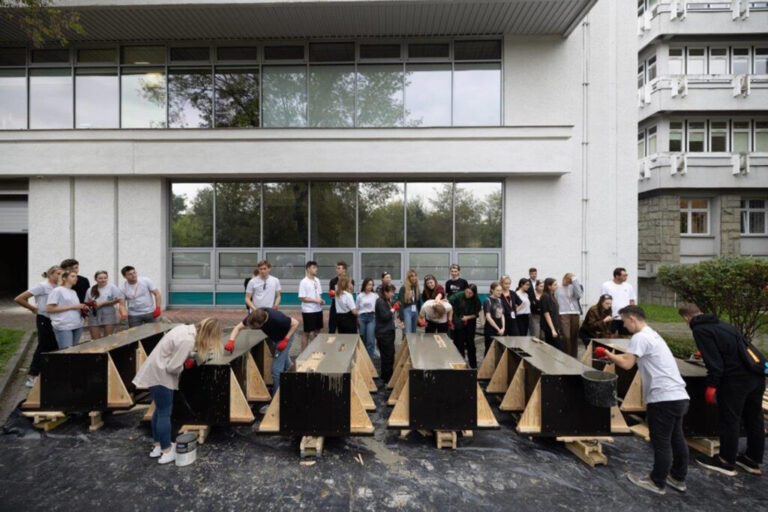 Warsztaty architektura betonowa: król Minos byłby zadowolony. Z tronów