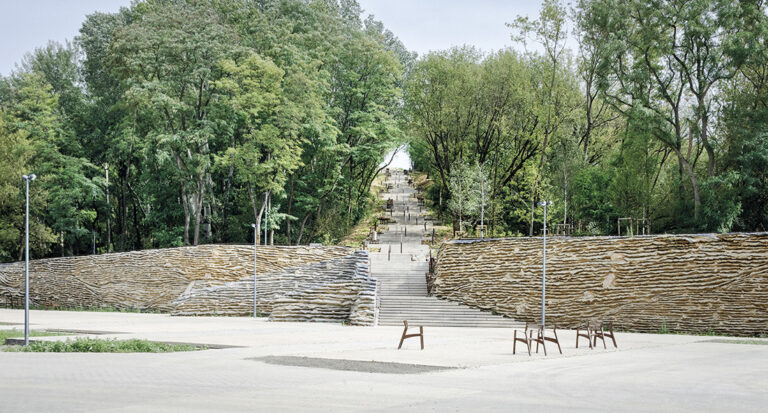 I śmiech, i krzyk